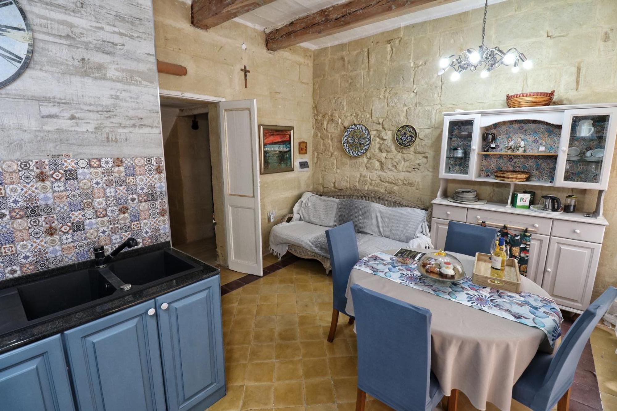 The Knight - Heritage & Art Home At Birgu Square Exterior photo